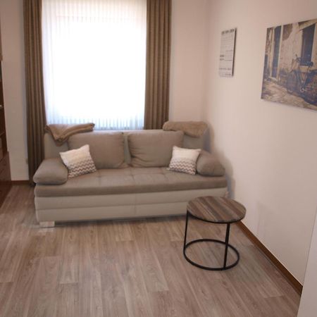 Muttis Apartment Mönchengladbach Esterno foto
