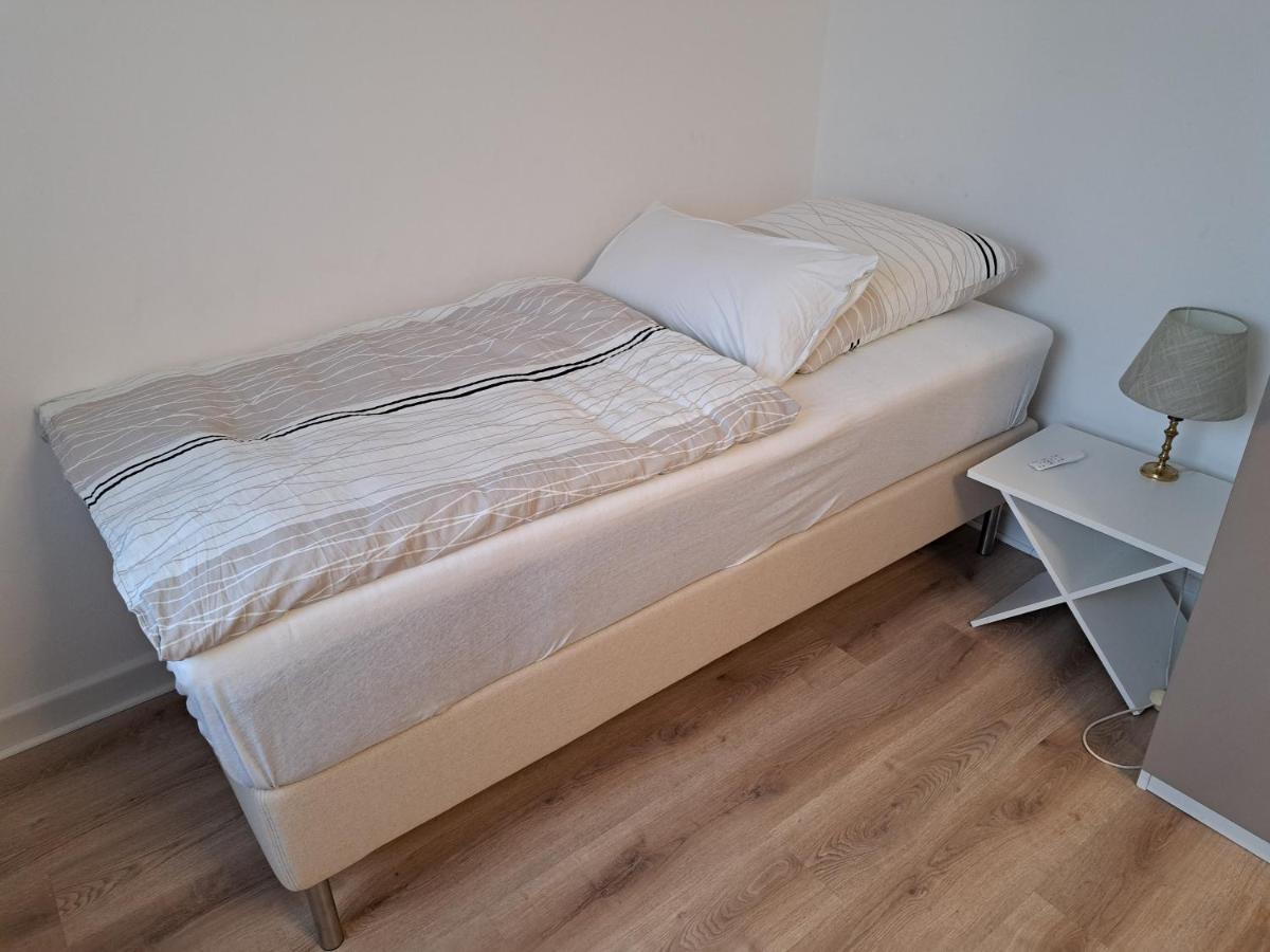 Muttis Apartment Mönchengladbach Esterno foto
