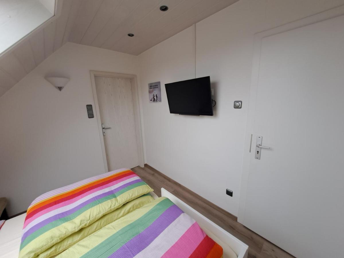 Muttis Apartment Mönchengladbach Esterno foto