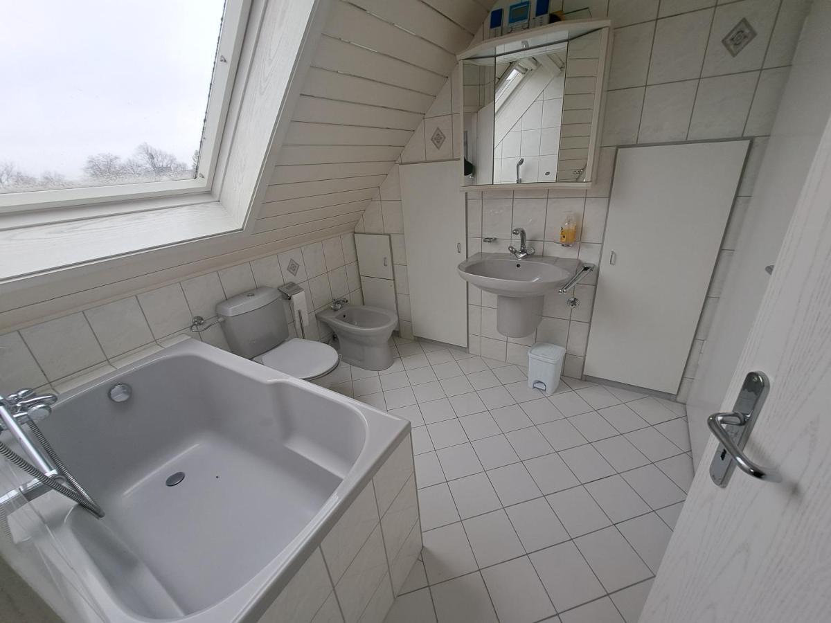 Muttis Apartment Mönchengladbach Esterno foto